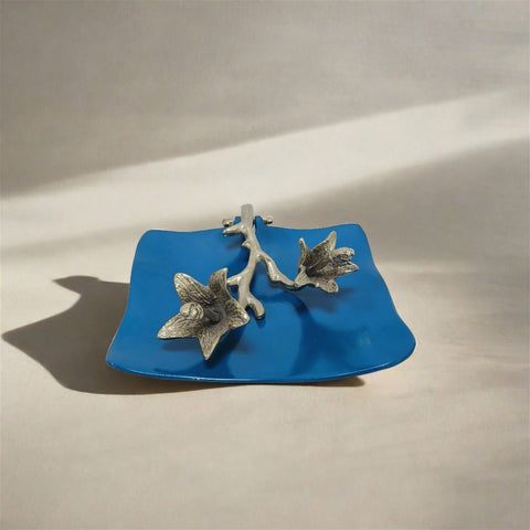 Lily Tissue Holder